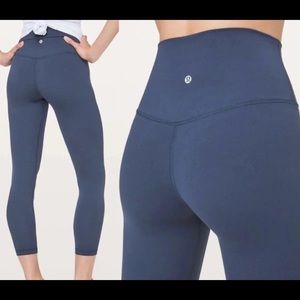 Lululemon aligns size 2